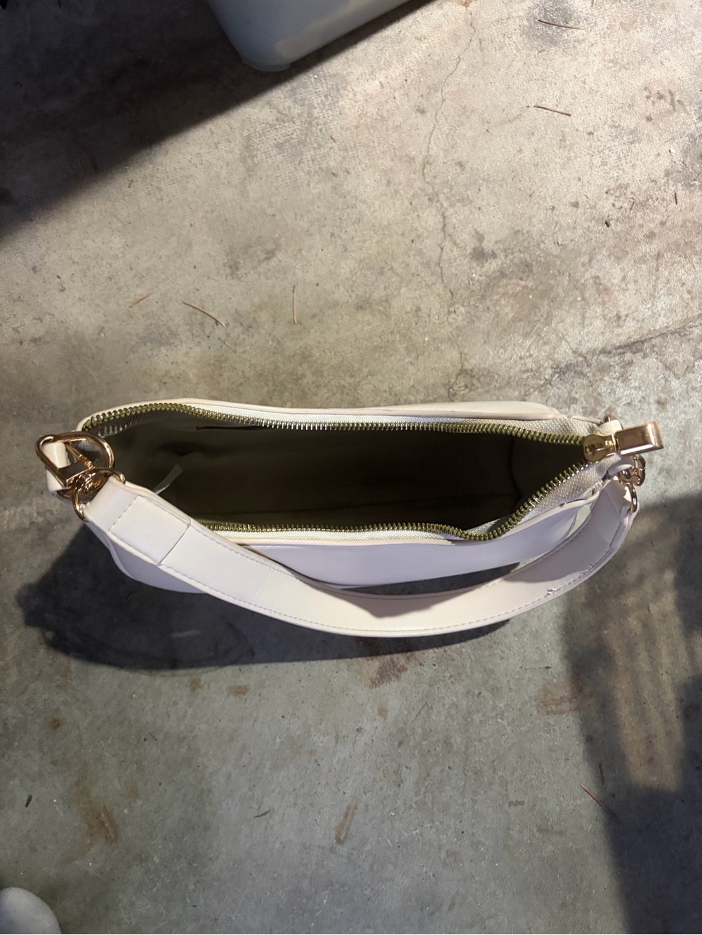 Classic Cream Shoulder Bag - Women's Elegant Hobo - Picture 2 of 2